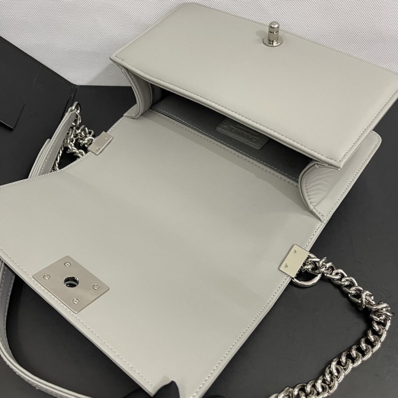 Ch**el leboy series bags